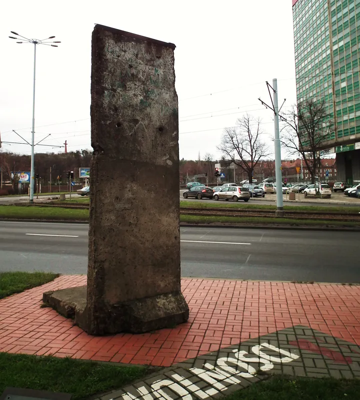A Berlin Wall segment displayed in the Roads to Freedom exhibition.